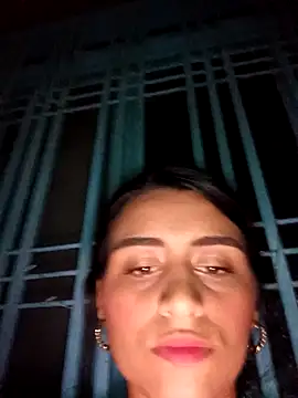 Snapshot of dirty_couple22 chatting on 12-19-25, 02:18 dirty couple22 online show from 12-19-25, 02:18