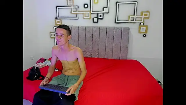 Snapshot of dirty_couple22 chatting on 01-16-26, 01:59 dirty couple22 online show from 01-16-26, 01:59