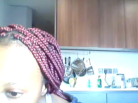 Snapshot of AfricanBeautyX chatting on 01-07-25, 03:33 AfricanBeautyX online show from 01-07-25, 03:33