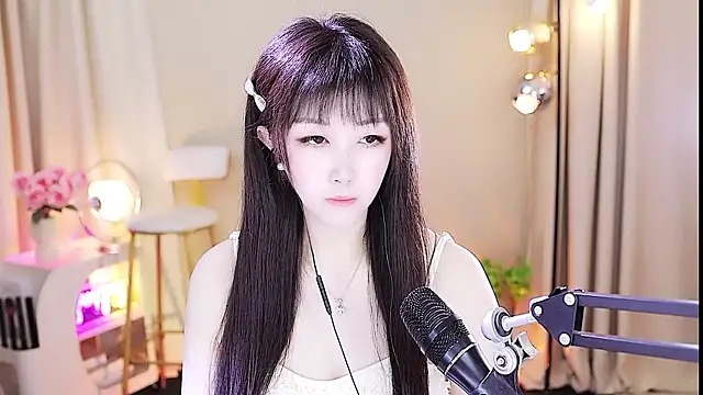 Snapshot of xiaoya666--baby chatting on 10-03-25, 03:20 xiaoya666--baby online show from 10-03-25, 03:20
