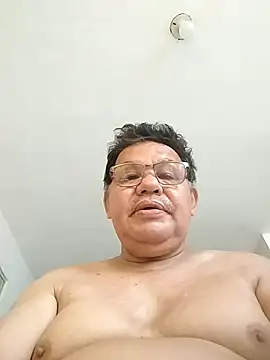 Snapshot of catatunboculion chatting on 07-17-26, 11:28 catatunboculion online show from 07-17-26, 11:28