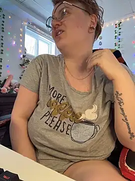 Sweetleeahxx online show from 04-06-26, 11:11