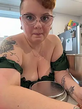 Sweetleeahxx online show from 04-13-26, 01:49