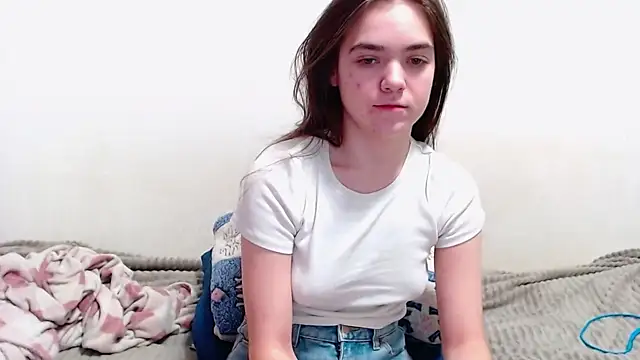 Snapshot of SallyMkn chatting on 02-07-25, 12:39 SallyMkn online show from 02-07-25, 12:39