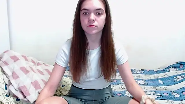 Snapshot of SallyMkn chatting on 02-27-25, 01:49 SallyMkn online show from 02-27-25, 01:49