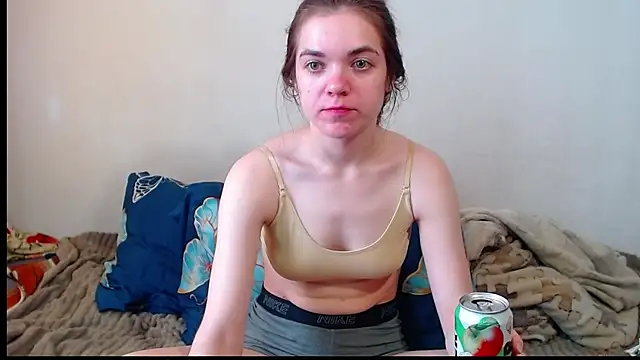 Snapshot of SallyMkn chatting on 07-04-26, 11:38 SallyMkn online show from 07-04-26, 11:38