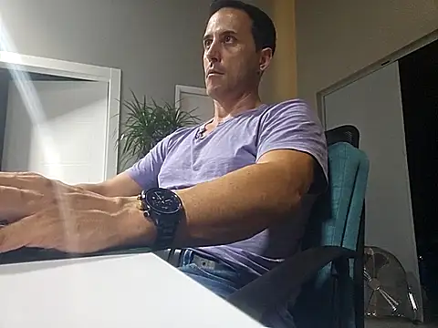 Lucas   81 online show from 10-30-25, 07:25