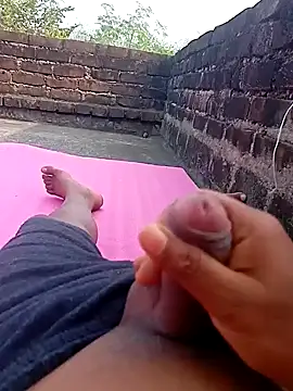 Snapshot of Tanker_95 chatting on 12-11-24, 08:26 Tanker 95 online show from 12-11-24, 08:26