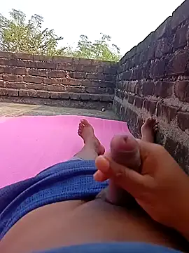 Snapshot of Tanker_95 chatting on 12-24-24, 08:22 Tanker 95 online show from 12-24-24, 08:22