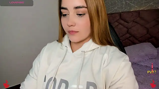 Snapshot of Lucia_star__ chatting on 12-09-24, 11:34 Lucia star online show from 12-09-24, 11:34