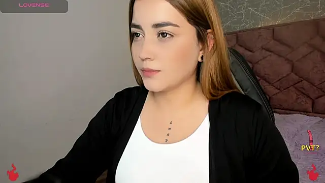 Snapshot of Lucia_star__ chatting on 12-10-24, 07:11 Lucia star online show from 12-10-24, 07:11