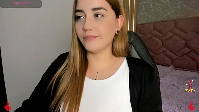 Snapshot of Lucia_star__ chatting on 12-10-24, 10:26 Lucia star online show from 12-10-24, 10:26