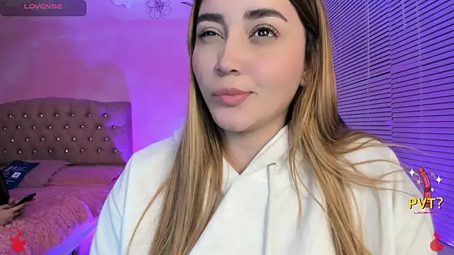 Snapshot of Lucia_star__ chatting on 02-18-25, 02:38 Lucia star online show from 02-18-25, 02:38