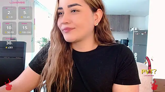 Snapshot of Lucia_star__ chatting on 11-15-25, 02:46 Lucia star online show from 11-15-25, 02:46