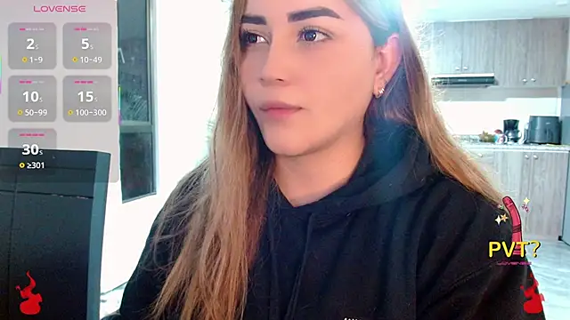 Snapshot of Lucia_star__ chatting on 11-18-25, 11:59 Lucia star online show from 11-18-25, 11:59