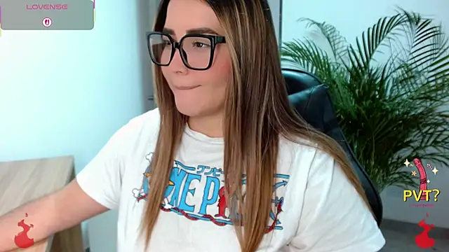 Lucia star   online show from 04-07-26, 08:20