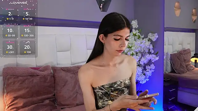 CuteAri online show from 10-18-25, 08:42