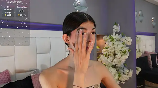 Snapshot of CuteAri chatting on 12-19-25, 08:38 CuteAri online show from 12-19-25, 08:38