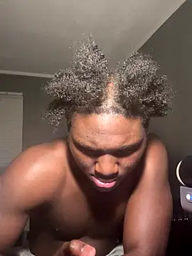 Festivitiesking1 online show from 12-22-25, 03:47