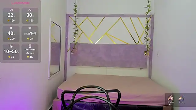 Snapshot of IvyBliss8 chatting on 12-16-25, 04:12 IvyBliss8 online show from 12-16-25, 04:12