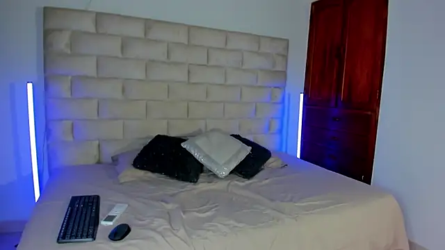 Latrellx7 online show from 03-16-26, 03:56