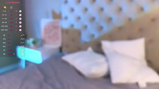 Snapshot of EvaLeester chatting on 03-21-25, 03:24 EvaLeester online show from 03-21-25, 03:24