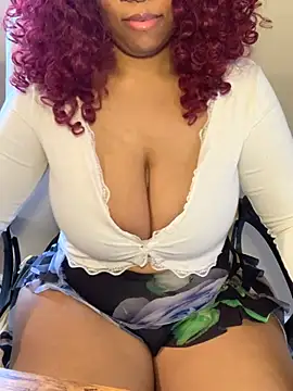 Amber xo online show from 12-13-24, 06:16