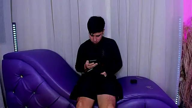 Yourslust  online show from 02-01-26, 12:37