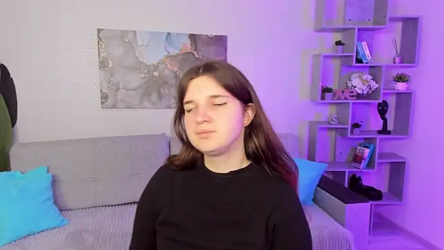 BonneyLove online show from 09-14-25, 05:45