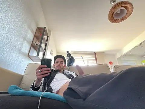 Rebeu313 online show from 03-02-25, 04:53