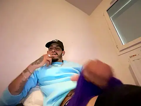 Rebeu313 online show from 10-21-25, 09:32