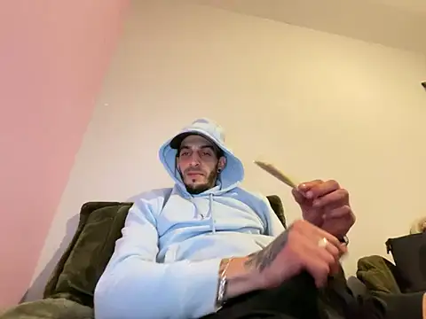 Rebeu313 online show from 03-06-26, 08:49