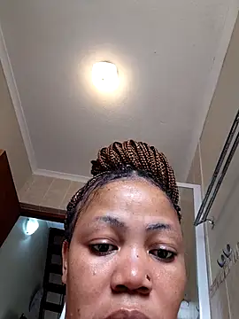 Snapshot of curvybigassqueen chatting on 03-03-26, 11:16 curvybigassqueen online show from 03-03-26, 11:16