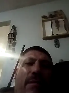 Snapshot of B_DOGG69 chatting on 01-25-25, 11:02 B DOGG69 online show from 01-25-25, 11:02
