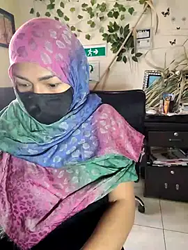 Snapshot of NAJWA-ARAB chatting on 03-12-25, 02:12 NAJWA-ARAB online show from 03-12-25, 02:12