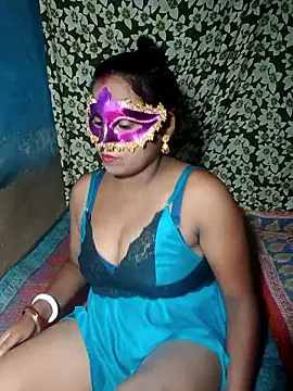 Snapshot of AparnaBoudi chatting on 06-14-26, 06:54 AparnaBoudi online show from 06-14-26, 06:54