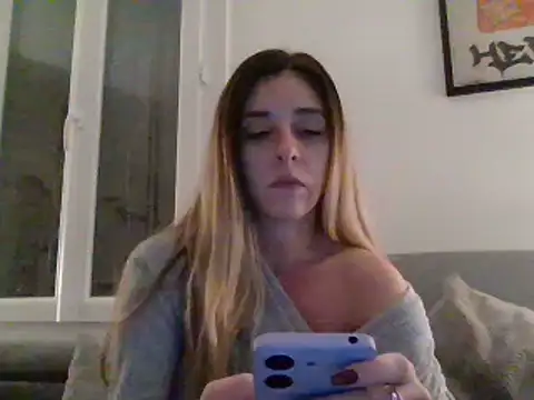 MissBella131 online show from 12-09-24, 08:23