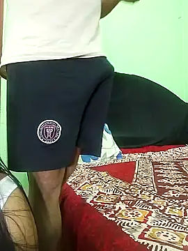 Snapshot of Taniya07 chatting on 02-06-25, 10:48 Taniya07 online show from 02-06-25, 10:48