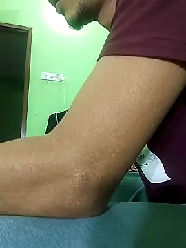 Snapshot of Taniya07 chatting on 02-16-25, 05:15 Taniya07 online show from 02-16-25, 05:15