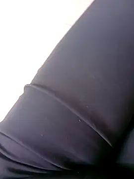 Snapshot of Khaleyssi chatting on 03-03-26, 02:56 Khaleyssi online show from 03-03-26, 02:56