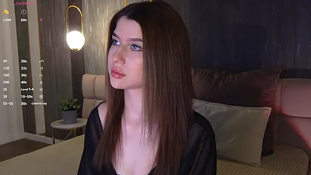 Snapshot of Sara_Lewiis chatting on 04-21-26, 04:23 Sara Lewiis online show from 04-21-26, 04:23