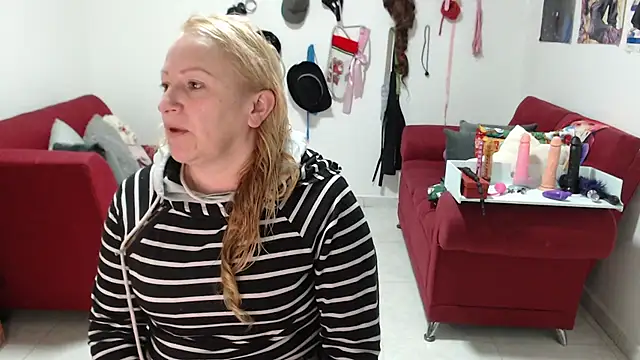 emperabigbootybigass online show from 12-19-25, 12:34