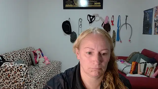 emperabigbootybigass online show from 03-25-26, 12:33