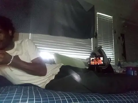 Snapshot of DevinToore chatting on 02-18-26, 06:59 DevinToore online show from 02-18-26, 06:59