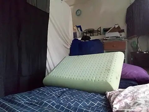 Snapshot of DevinToore chatting on 03-13-26, 06:36 DevinToore online show from 03-13-26, 06:36