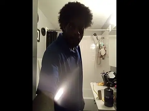 Snapshot of DevinToore chatting on 03-16-26, 06:06 DevinToore online show from 03-16-26, 06:06