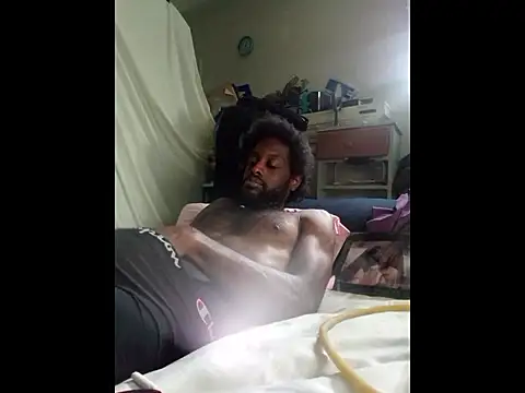 Snapshot of DevinToore chatting on 04-01-26, 07:33 DevinToore online show from 04-01-26, 07:33