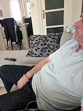 KnownObligation1 online show from 04-08-26, 01:22