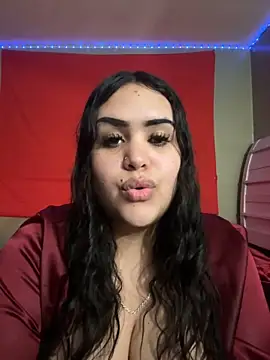 Snapshot of iTrapXXXBACKUP chatting on 01-25-25, 03:51 iTrapXXXBACKUP online show from 01-25-25, 03:51