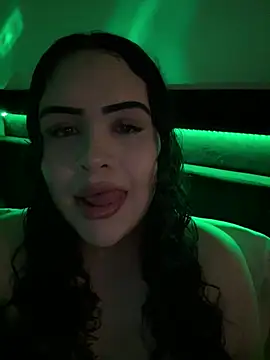 Snapshot of iTrapXXXBACKUP chatting on 03-12-26, 02:07 iTrapXXXBACKUP online show from 03-12-26, 02:07